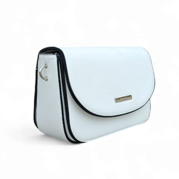 B34-0111-WHITE